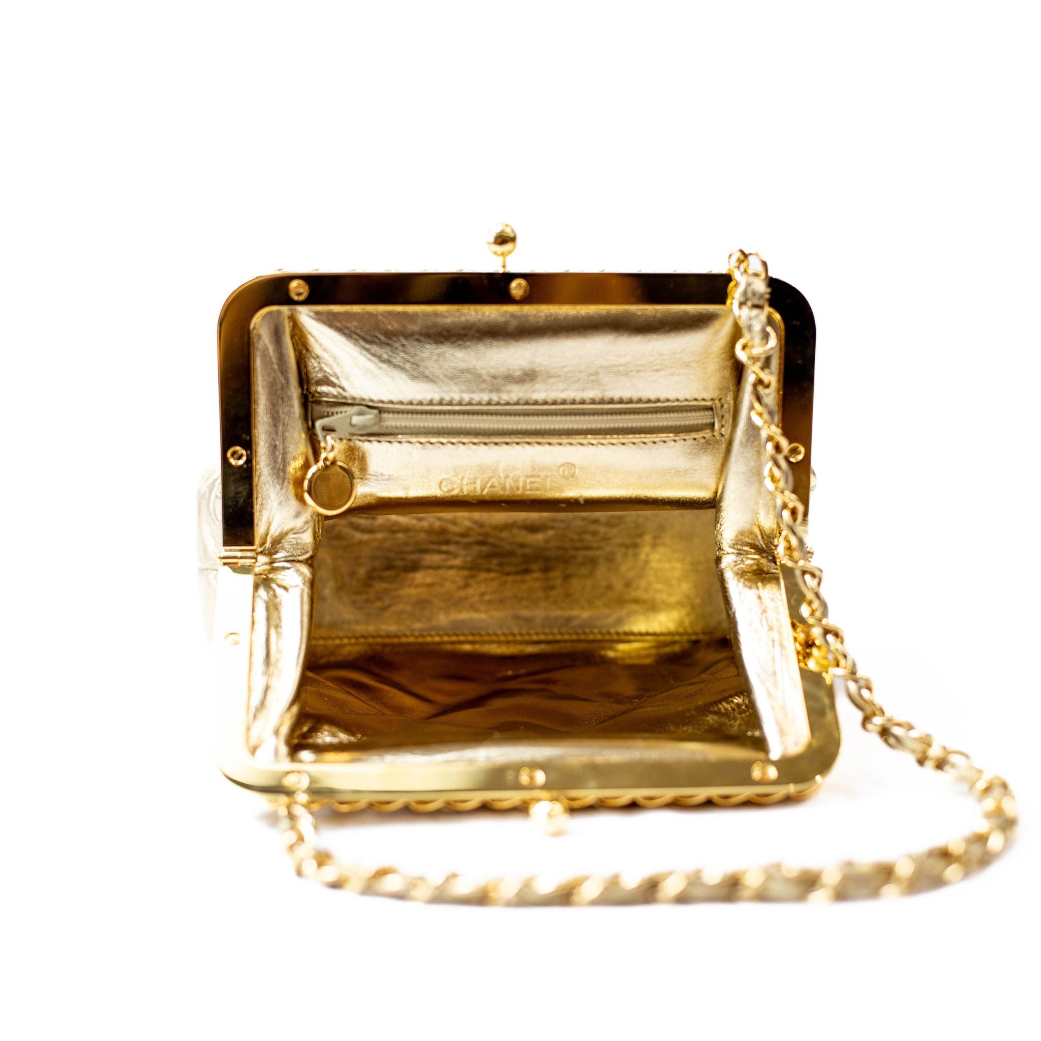 CHANEL Gold Lambskin Kisslock Clutch - 1994 - 1996