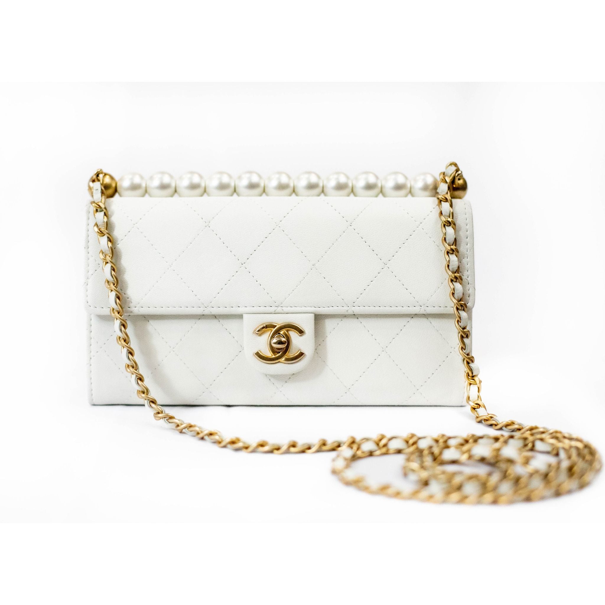 Chanel Chic Pearls Clutch with Chain